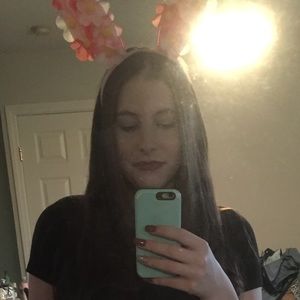 Meet your Posher, Siara